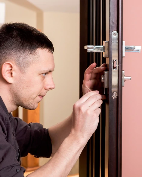 : Professional Locksmith For Commercial And Residential Locksmith Services in Pekin